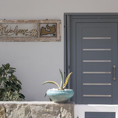 Balliu Apartment Triovasalos Екстер'єр фото