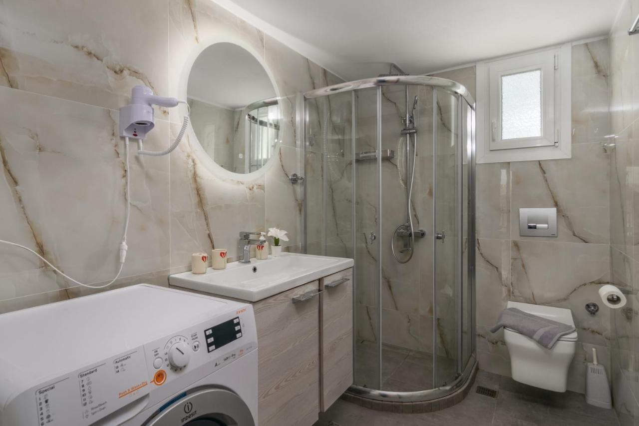 Balliu Apartment Triovasalos Екстер'єр фото
