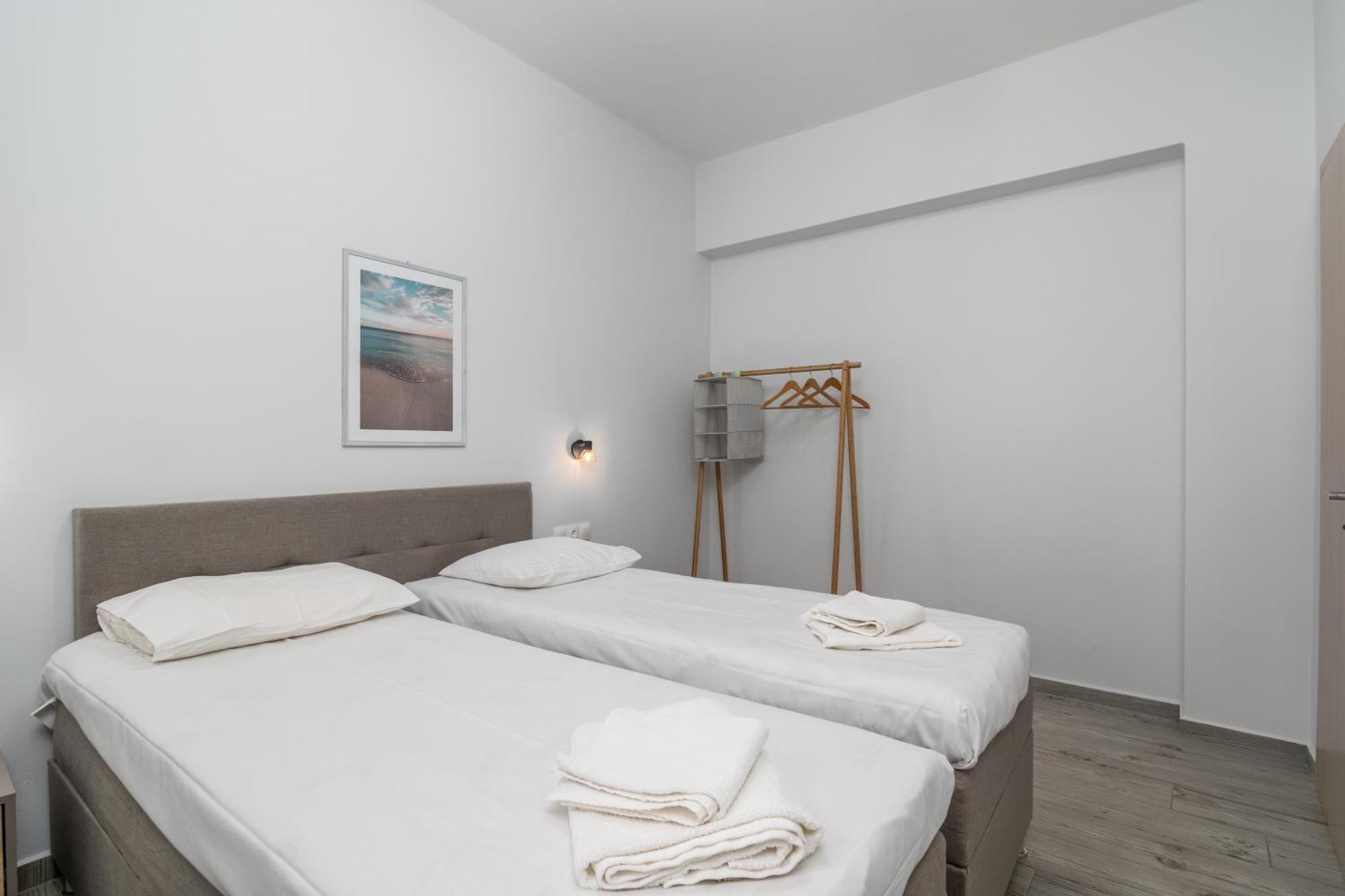 Balliu Apartment Triovasalos Екстер'єр фото
